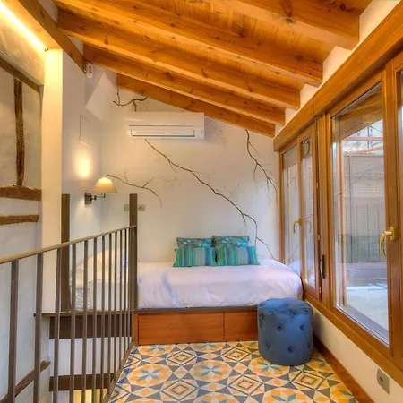 Apartman Sinagoga 6 *