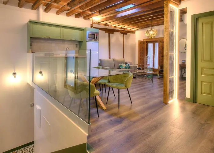 Διαμέρισμα Sinagoga 6 *